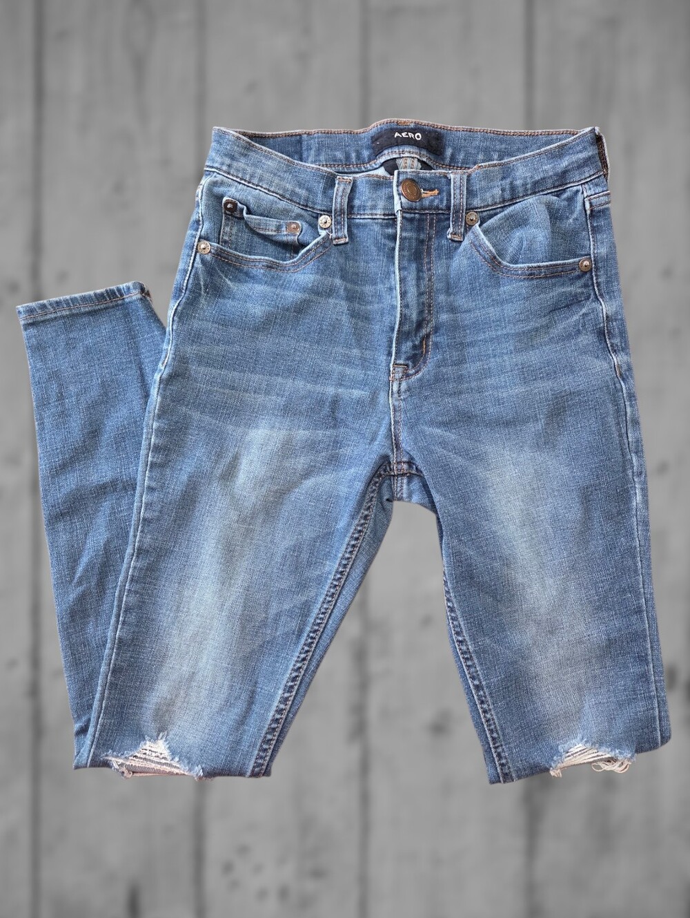 Aeropostale Distressed Cheeky Jegging Jeans Womens Size 4